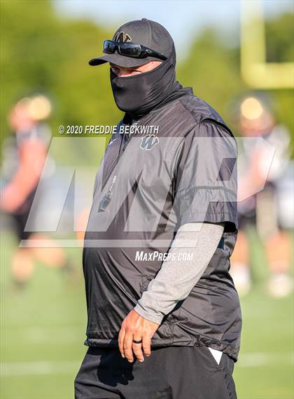 Thumbnail 1 in Tom Bean vs. Whitewright (scrimmage) photogallery.