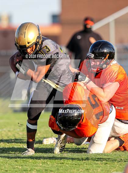 Thumbnail 2 in Tom Bean vs. Whitewright (scrimmage) photogallery.