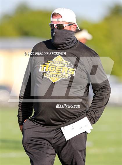 Thumbnail 3 in Tom Bean vs. Whitewright (scrimmage) photogallery.