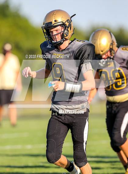 Thumbnail 3 in Tom Bean vs. Whitewright (scrimmage) photogallery.