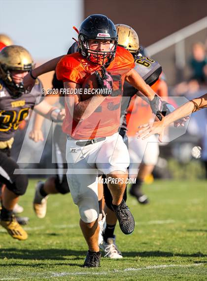 Thumbnail 1 in Tom Bean vs. Whitewright (scrimmage) photogallery.