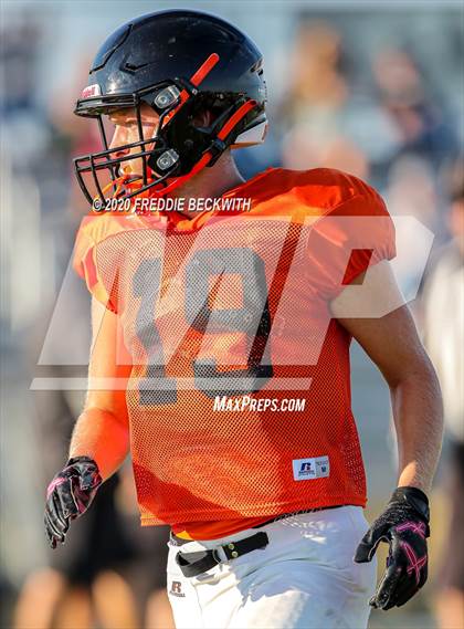Thumbnail 2 in Tom Bean vs. Whitewright (scrimmage) photogallery.