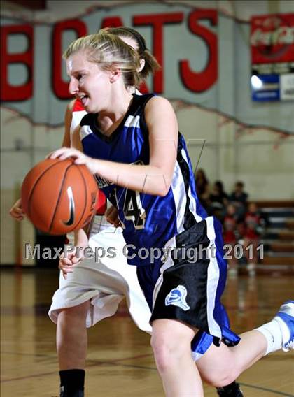 Thumbnail 2 in Knoxville Central vs Lancaster Christian Academy photogallery.