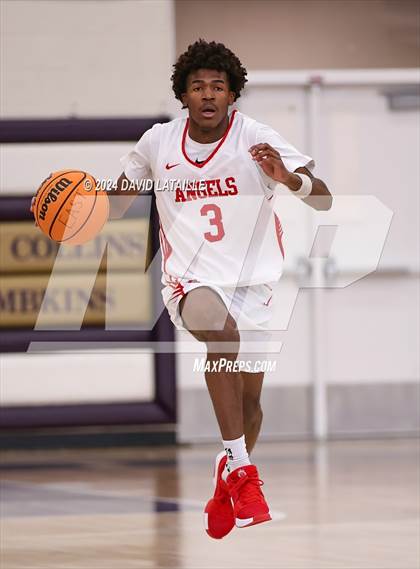 Thumbnail 3 in Windsor vs. Denver East photogallery.