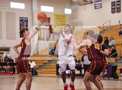 Thumbnail 3 in Windsor vs. Denver East photogallery.