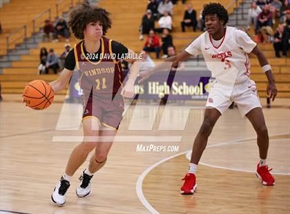 Thumbnail 3 in Windsor vs. Denver East photogallery.