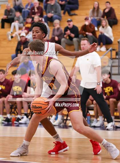 Thumbnail 2 in Windsor vs. Denver East photogallery.