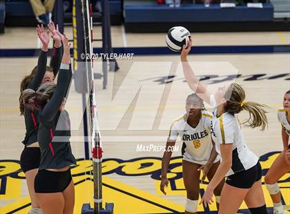 Thumbnail 3 in Plainfield vs. Avon (IHSAA 4A Sectional Semifinal) photogallery.