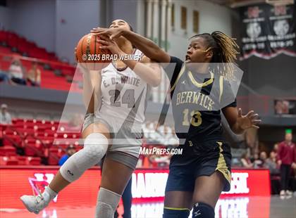 Thumbnail 3 in E.D. White vs Berwick (Darin Fontz Classic) photogallery.