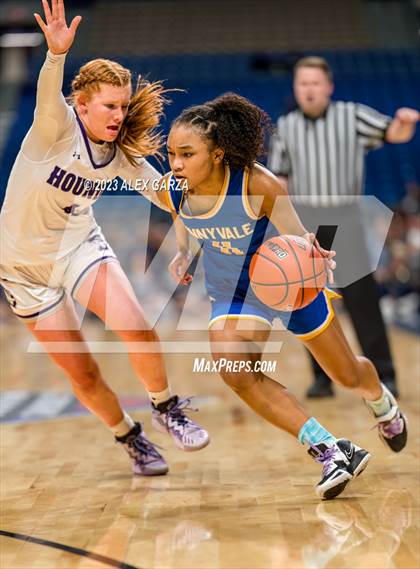 Thumbnail 3 in Boerne vs Sunnyvale (UIL 4A Basketball Semifinal) photogallery.