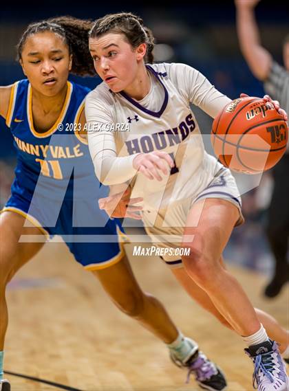 Thumbnail 3 in Boerne vs Sunnyvale (UIL 4A Basketball Semifinal) photogallery.
