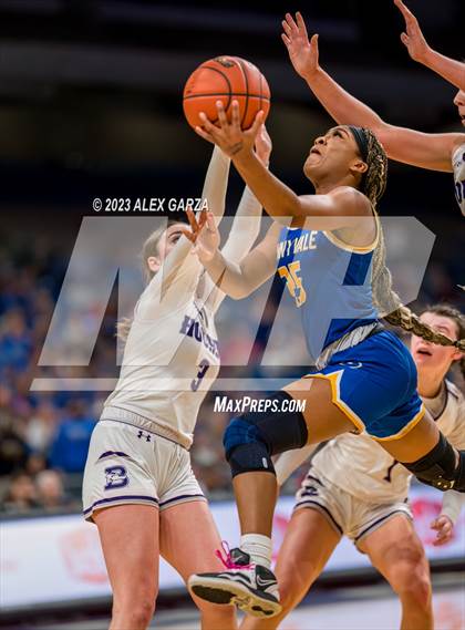 Thumbnail 1 in Boerne vs Sunnyvale (UIL 4A Basketball Semifinal) photogallery.