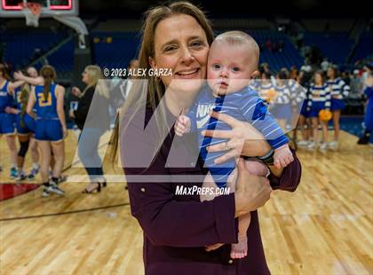 Thumbnail 3 in Boerne vs Sunnyvale (UIL 4A Basketball Semifinal) photogallery.