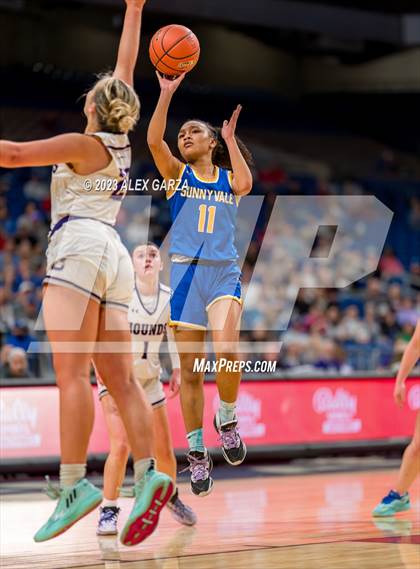 Thumbnail 3 in Boerne vs Sunnyvale (UIL 4A Basketball Semifinal) photogallery.