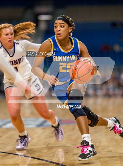 Thumbnail 2 in Boerne vs Sunnyvale (UIL 4A Basketball Semifinal) photogallery.