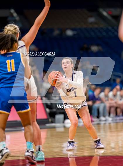 Thumbnail 3 in Boerne vs Sunnyvale (UIL 4A Basketball Semifinal) photogallery.