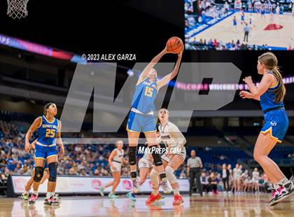 Thumbnail 3 in Boerne vs Sunnyvale (UIL 4A Basketball Semifinal) photogallery.