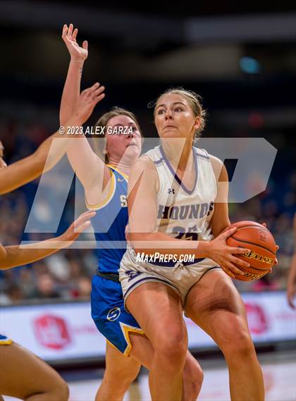 Thumbnail 3 in Boerne vs Sunnyvale (UIL 4A Basketball Semifinal) photogallery.
