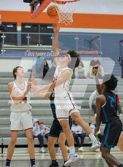 Thumbnail 2 in Farmington vs. Lone Peak (Falcon Classic) photogallery.