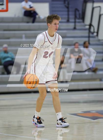 Thumbnail 2 in Farmington vs. Lone Peak (Falcon Classic) photogallery.