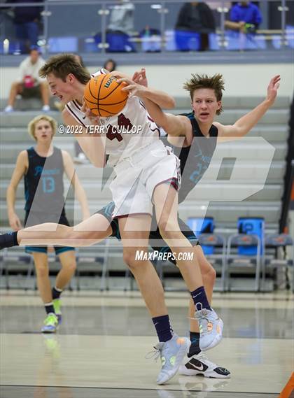 Thumbnail 3 in Farmington vs. Lone Peak (Falcon Classic) photogallery.