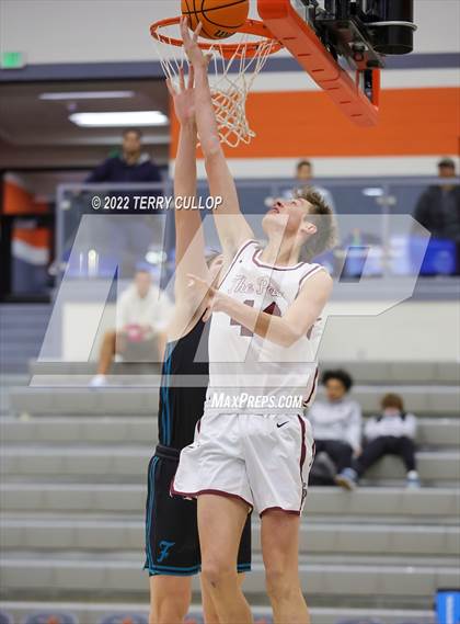 Thumbnail 2 in Farmington vs. Lone Peak (Falcon Classic) photogallery.