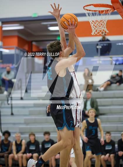 Thumbnail 3 in Farmington vs. Lone Peak (Falcon Classic) photogallery.