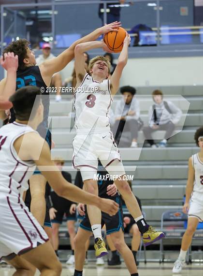 Thumbnail 2 in Farmington vs. Lone Peak (Falcon Classic) photogallery.