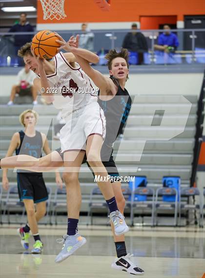 Thumbnail 1 in Farmington vs. Lone Peak (Falcon Classic) photogallery.