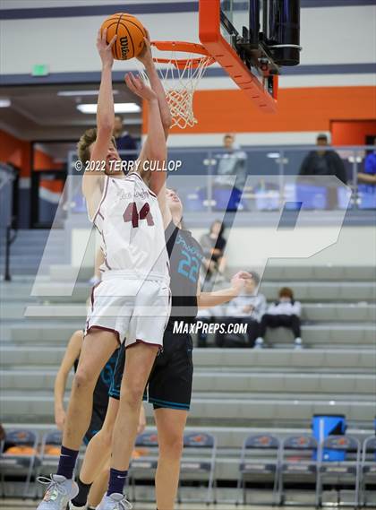 Thumbnail 2 in Farmington vs. Lone Peak (Falcon Classic) photogallery.