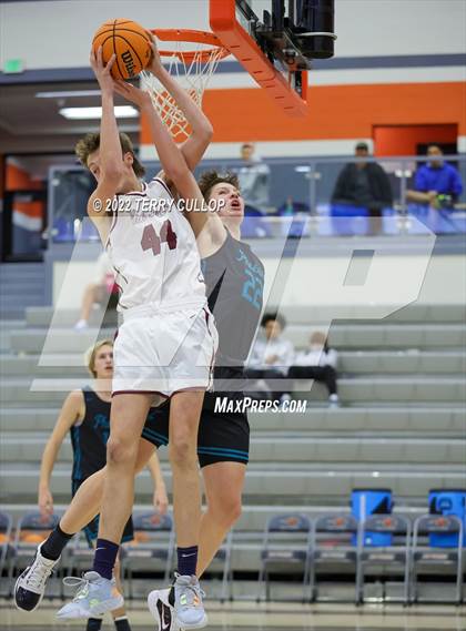Thumbnail 3 in Farmington vs. Lone Peak (Falcon Classic) photogallery.