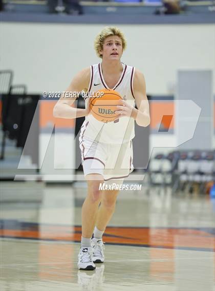 Thumbnail 2 in Farmington vs. Lone Peak (Falcon Classic) photogallery.