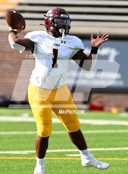 Thumbnail 3 in Sale Creek vs Tyner Academy (Blue Cross Blue Shield Jamboree) photogallery.