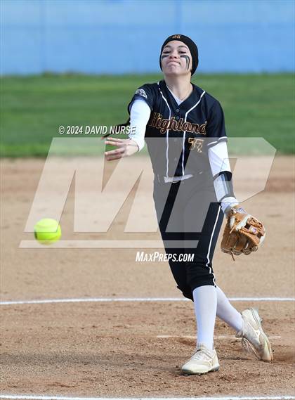 Thumbnail 2 in Highland @ Quartz Hill photogallery.