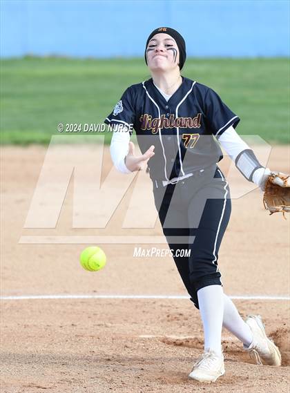 Thumbnail 3 in Highland @ Quartz Hill photogallery.