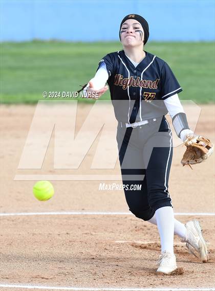 Thumbnail 1 in Highland @ Quartz Hill photogallery.