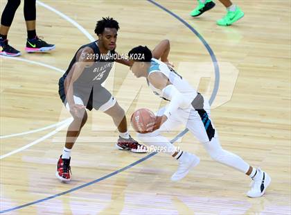 Thumbnail 2 in Sheldon vs. Sierra Canyon (CIF State Open Division Final) photogallery.
