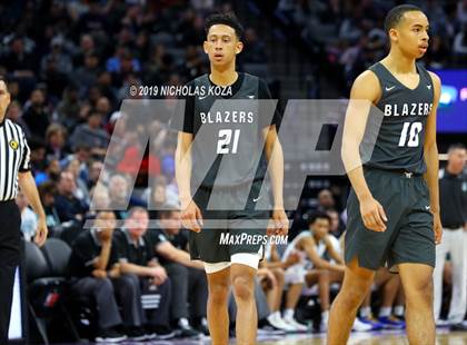 Thumbnail 2 in Sheldon vs. Sierra Canyon (CIF State Open Division Final) photogallery.