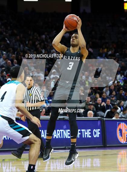 Thumbnail 1 in Sheldon vs. Sierra Canyon (CIF State Open Division Final) photogallery.