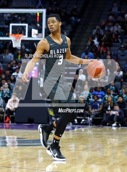 Thumbnail 2 in Sheldon vs. Sierra Canyon (CIF State Open Division Final) photogallery.