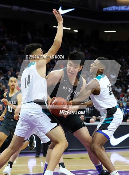 Thumbnail 3 in Sheldon vs. Sierra Canyon (CIF State Open Division Final) photogallery.