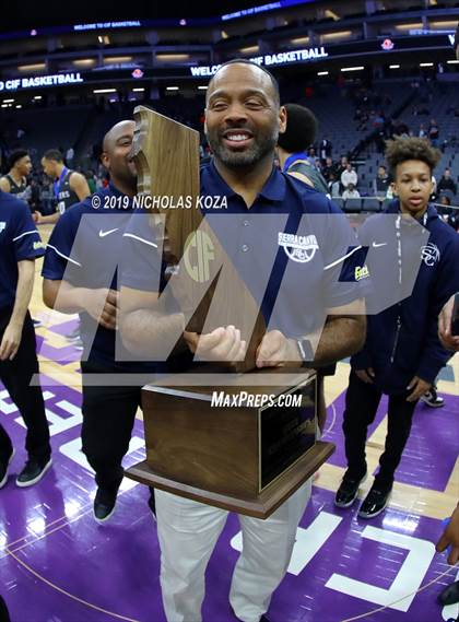Thumbnail 3 in Sheldon vs. Sierra Canyon (CIF State Open Division Final) photogallery.