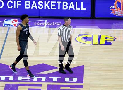 Thumbnail 3 in Sheldon vs. Sierra Canyon (CIF State Open Division Final) photogallery.