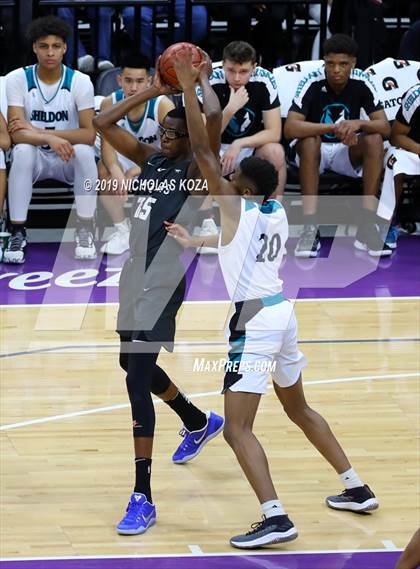 Thumbnail 2 in Sheldon vs. Sierra Canyon (CIF State Open Division Final) photogallery.