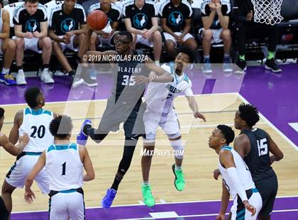 Thumbnail 3 in Sheldon vs. Sierra Canyon (CIF State Open Division Final) photogallery.