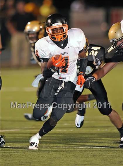 Thumbnail 1 in Abilene vs. Cocoa (Florida vs. Texas Football Showcase) photogallery.
