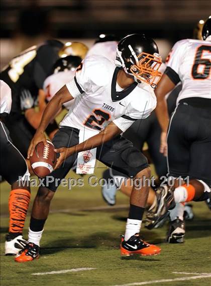 Thumbnail 2 in Abilene vs. Cocoa (Florida vs. Texas Football Showcase) photogallery.