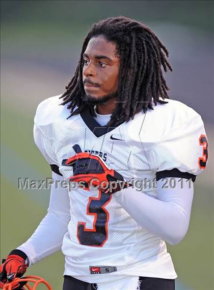 Thumbnail 3 in Abilene vs. Cocoa (Florida vs. Texas Football Showcase) photogallery.