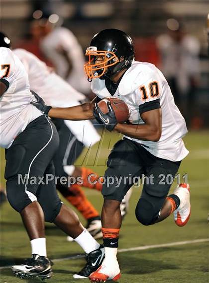 Thumbnail 2 in Abilene vs. Cocoa (Florida vs. Texas Football Showcase) photogallery.