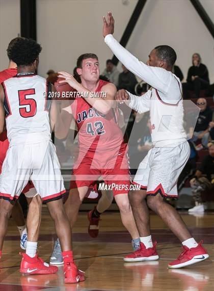 Thumbnail 3 in North Tonawanda vs Middle Early College (MLK Classic) photogallery.